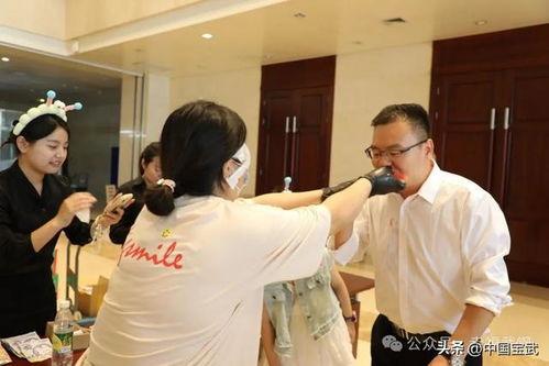 原阳夫妻吃瓜事件,一场引发网友热议的邻里纠纷