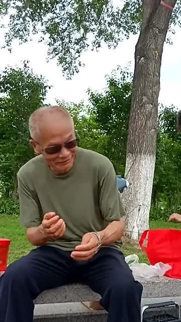 孝感女孩吃瓜,一场甜蜜的“吃瓜”之旅