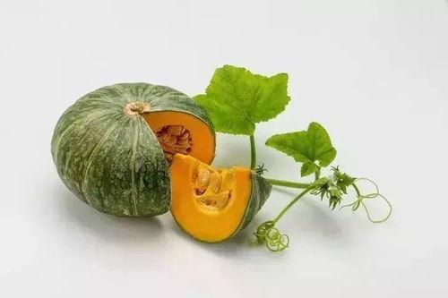 每天都和朋友吃瓜,与好友共享的欢乐时光