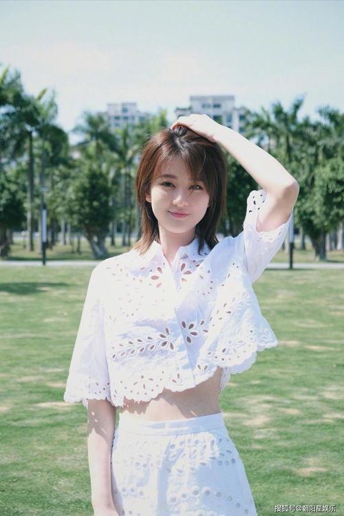 蔡罗莉吃瓜,揭秘娱乐圈幕后故事