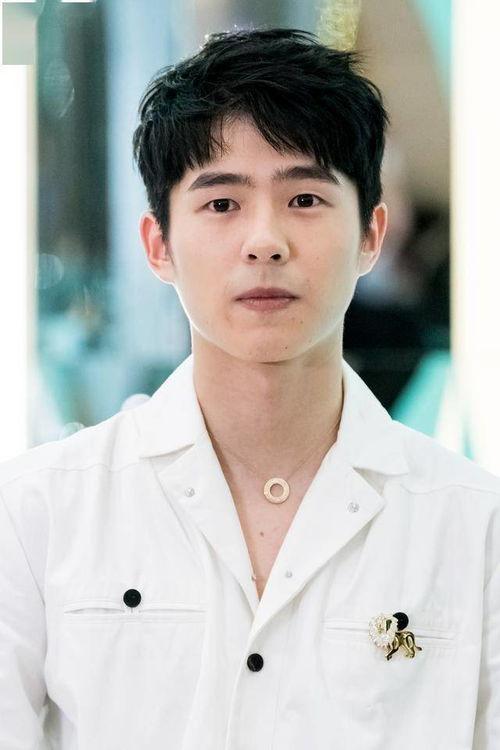 刘昊然爆料吃瓜