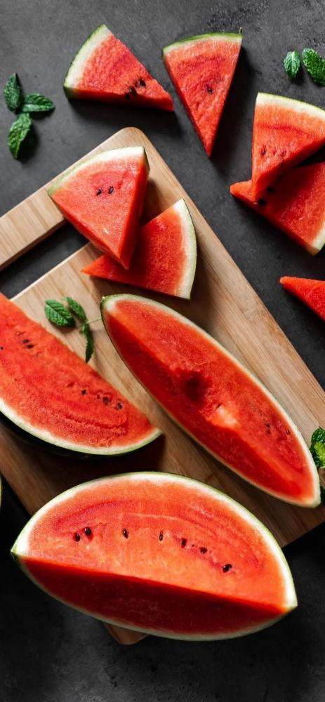 喜欢吃脆瓜还是沙瓜好,脆瓜与沙瓜的口感对决，你更偏爱哪一种？