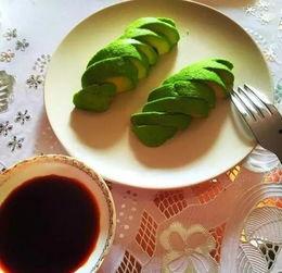 东北吃瓜蘸酱油,吃瓜蘸酱油的独特风味体验