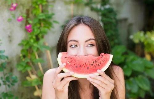 吃冰琪琪的瓜,揭秘网红美食背后的故事